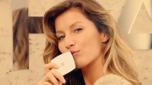 Gisele Bündchen Is The New Addition to Chanel No. 5’s Empire
