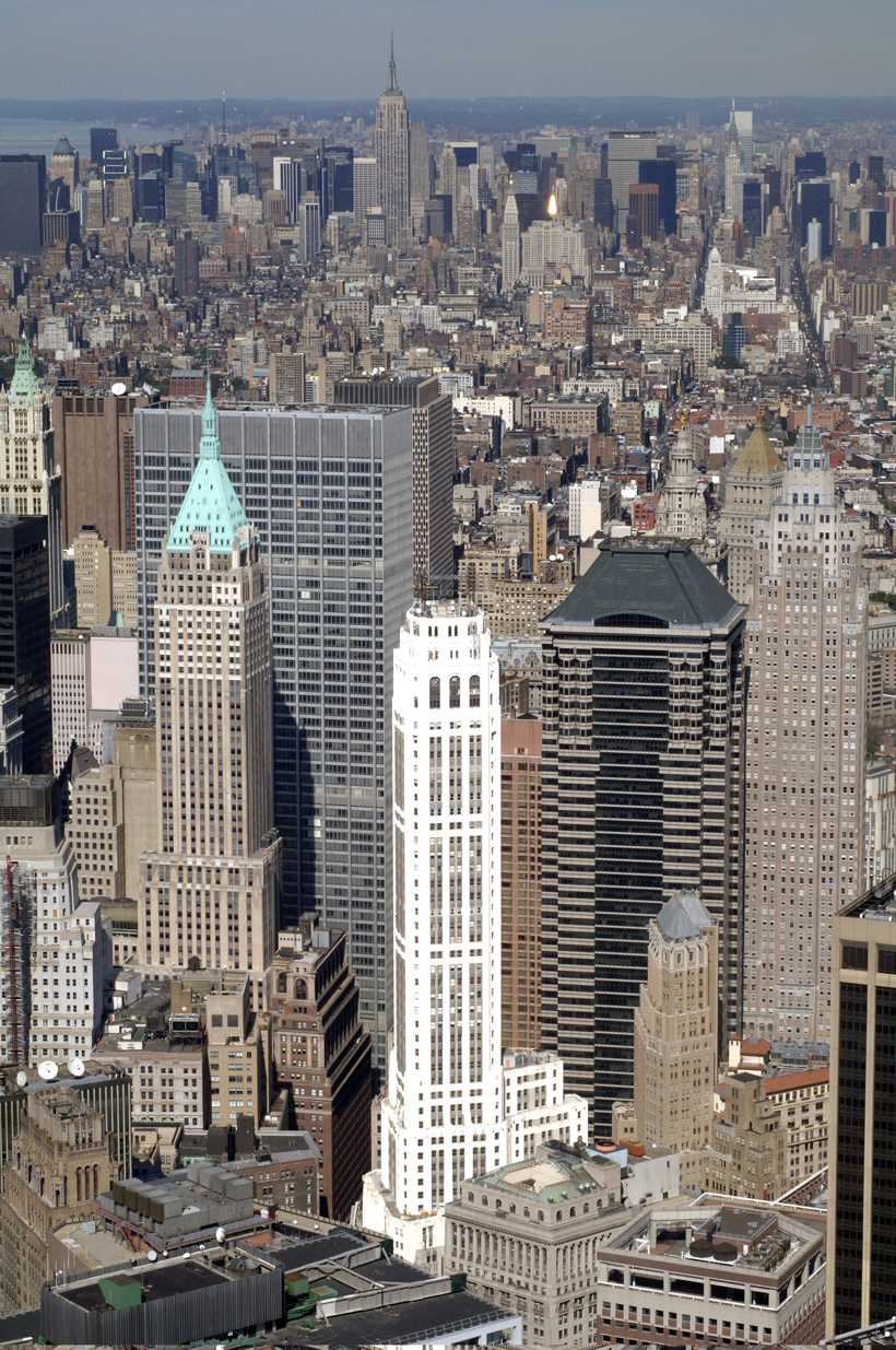 Landmark Skyscraper Receives $240 Million Loan