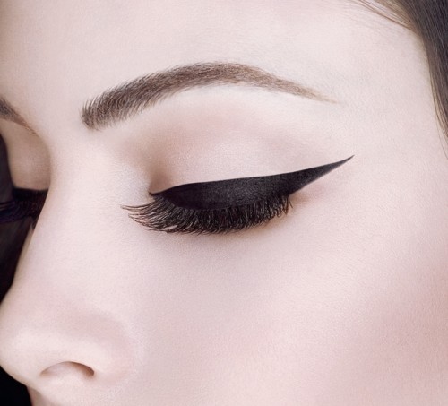 DOWNTOWN’s Eyeliner Guide