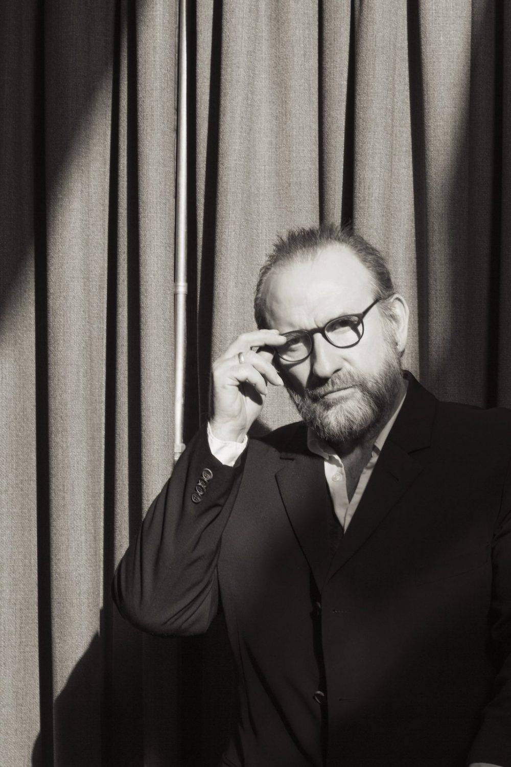 Colin Hay is ready for his Town Hall gig, talks New York, “Scrubs” and more