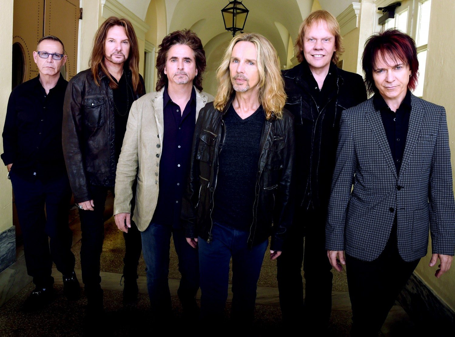 Styx’s Lawrence Gowan Talks Touring With Def Leppard and Tesla, Playing New York City, Solo Career and More