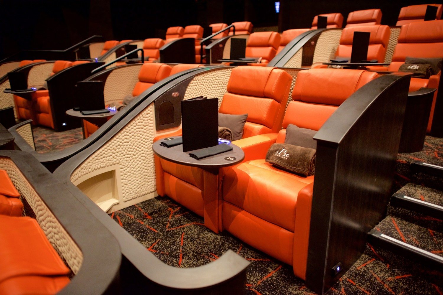 iPic now open in the South Street Seaport