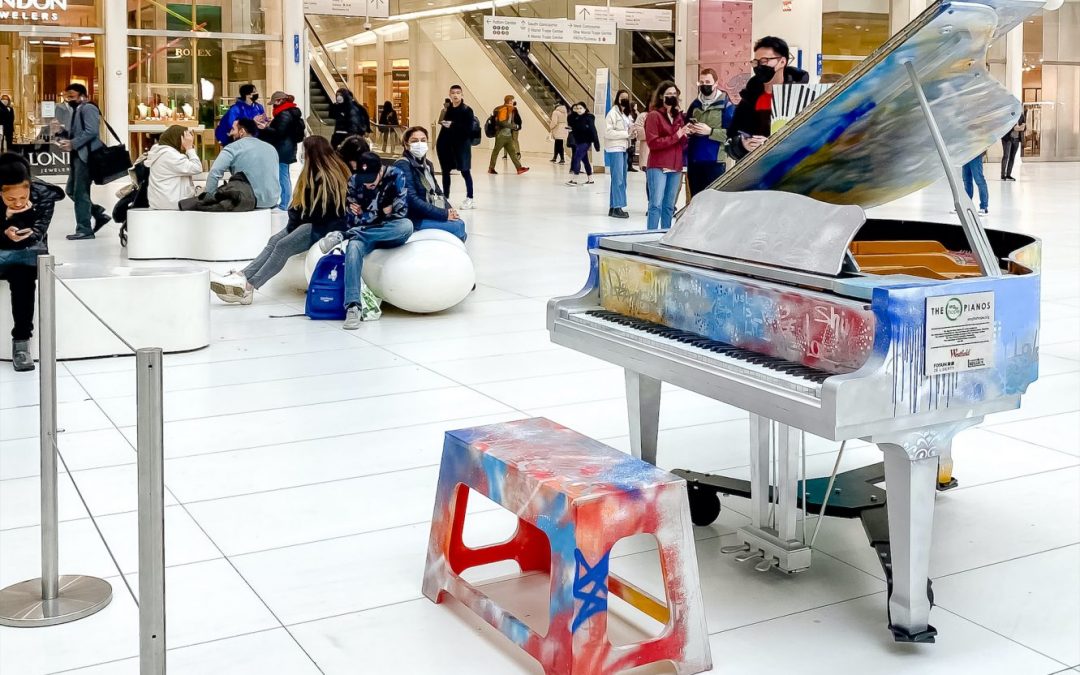Westfield WTC, Sing for Hope, bring piano for public playing, to the Oculus